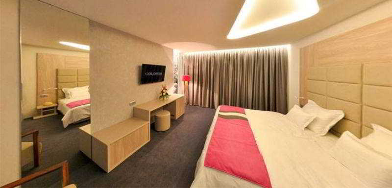 Hotel Colors Inn Sarajevo Ngoại thất bức ảnh